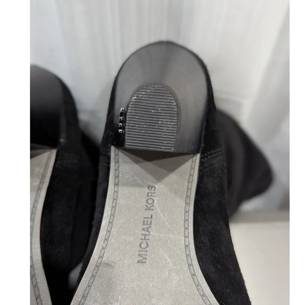 MICHAEL KORS Divia Soft Suede Ankle Boot Black‎ Pull On Heel Women Size 8.5